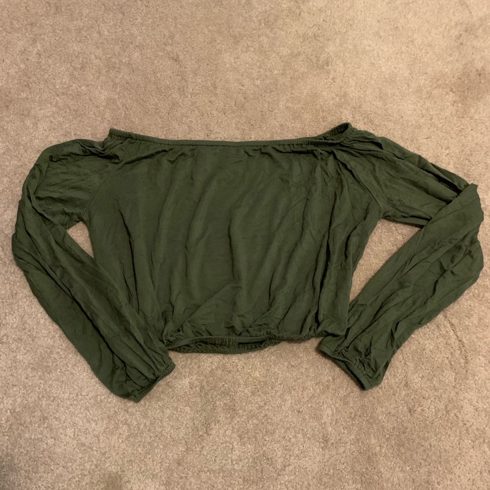 Gia Monae cropped off shoulder top